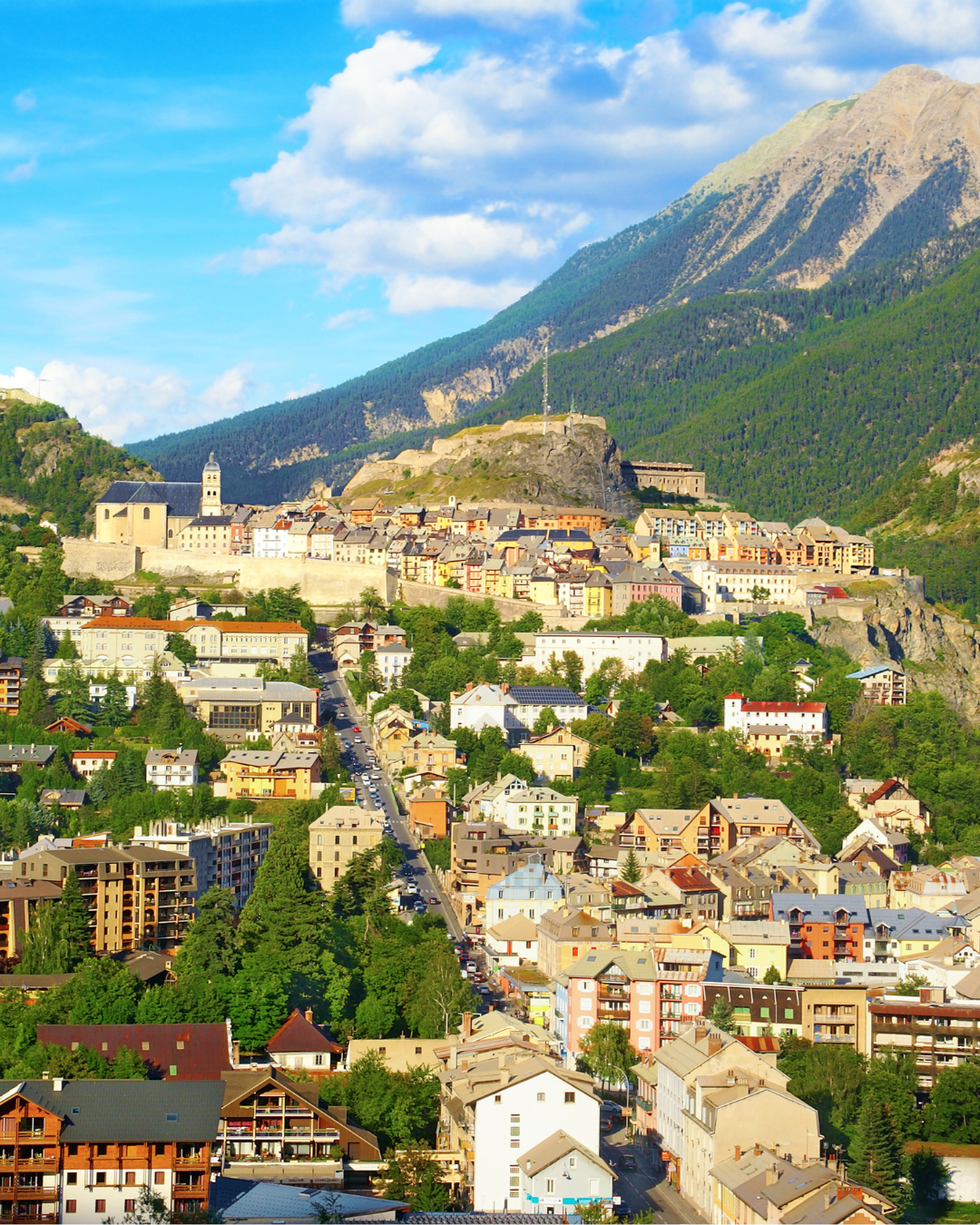 Briançon en montagne, agence Clair'Net Hautes-Alpes